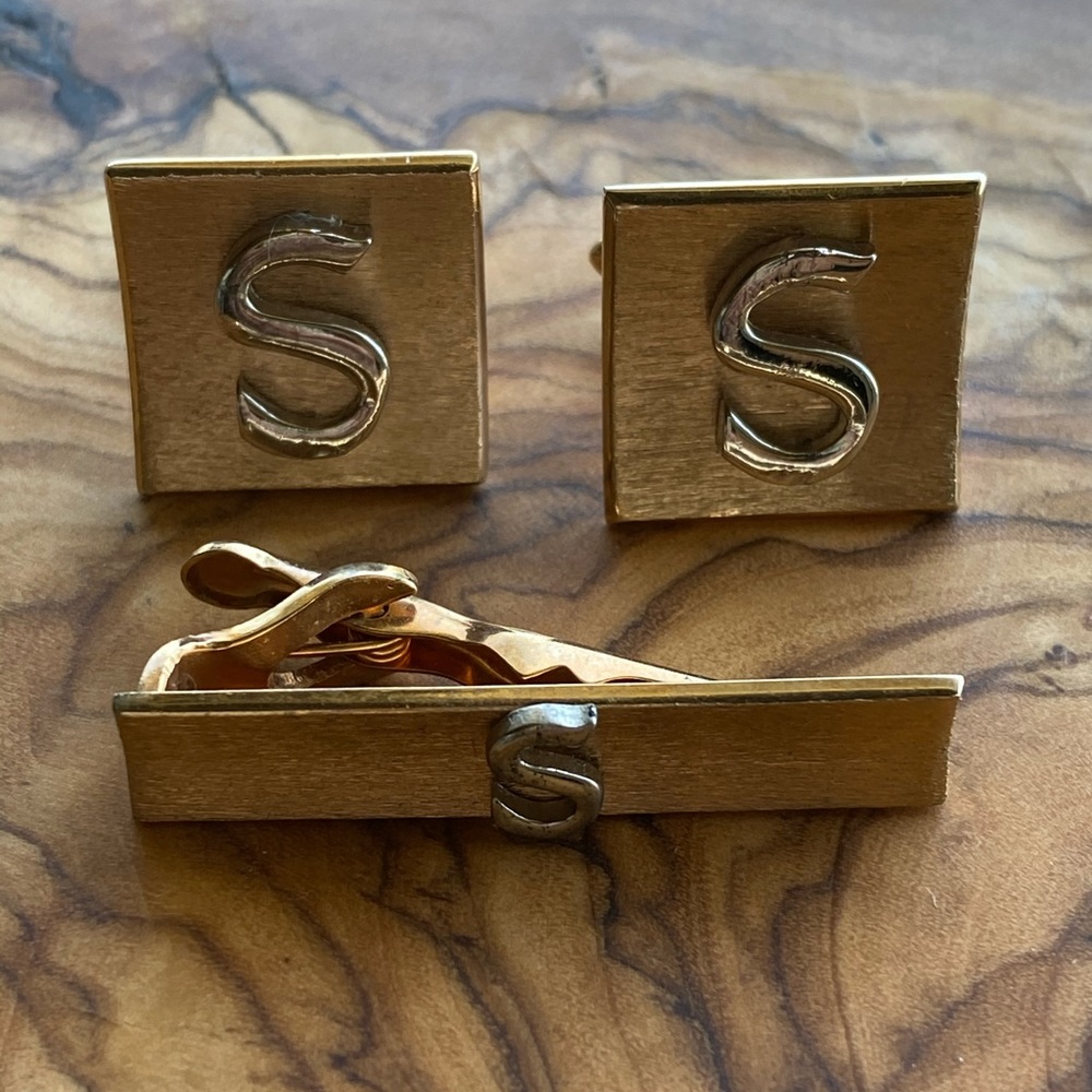 Swank Ambassador Cufflinks S Initial CuffLinks